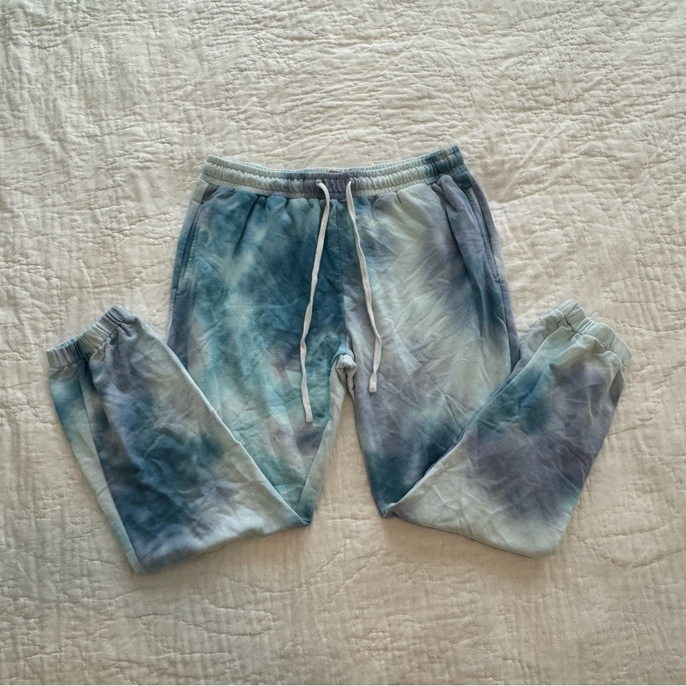 TIE DYE SWEATS